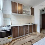 Titan metrou 10 minute mers, Potcoava, foarte curat, et.1/4, Intr Badeni